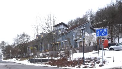 Bild: fz
Das Kinderhaus Sankt Pankratius in Parkstein. Die Caritas als Träger und Betreiber weist für 2026 mehr als eine Viertelmillion Defizit aus.