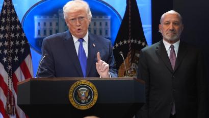 Bild: Evan Vucci/AP/dpa
Nach Ansicht des Obersten Gerichts sind viele von Trumps Zöllen illegal.