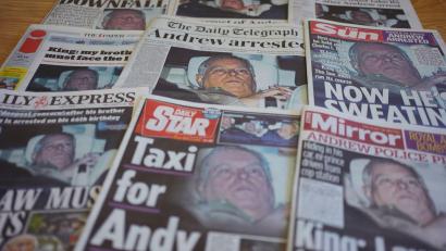 Bild: Yui Mok/PA Wire/dpa
Das Gesicht des britischen Ex-Prinzen ist am Freitag auf den Titelseiten britischer Zeitungen.