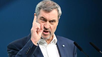 Bild: Katharina Kausche/dpa
Söder war zu Gast bei der Schwesterpartei.