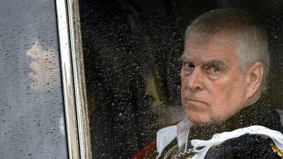 Bild: Toby Melville/Pool Reuters/dpa
Andrew könnte nun auch seinen Platz in der Thronfolge verlieren. (Archivbild)