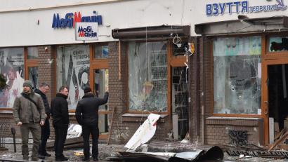 Bild: Mykola Tys/AP/dpa
Die Explosionen ereigneten sich kurz nach Mitternacht.