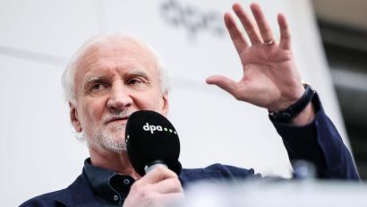 Bild: Christian Charisius/dpa
Rudi Völler hält die Debatte um einen WM-Boykott für sinnlos.