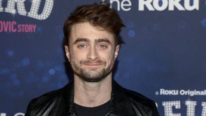 Archivbild: Andy Kropa/AP/dpa
Der britische Schauspieler Daniel Radcliffe empfand eigenen Worten zufolge starke Gefühle, als er seinen Nachfolger als Harry Potter-Darsteller zum ersten Mal sah.