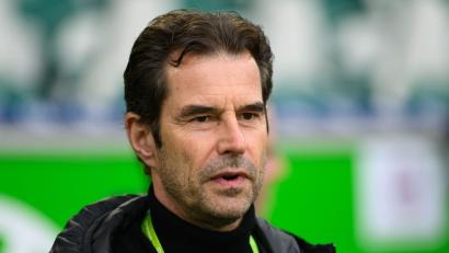 Bild: Swen Pförtner/dpa
Wolfsburgs Frauenfußball-Direktor Ralf Kellermann. (Archivbild)