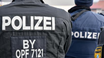 Symbolbild: Petra Hartl
Ein Unbekannter überschüttet Teilnehmer eines Infostandes in Teublitz mit Wasser.