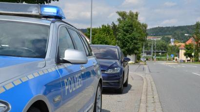 Symbolbild: Bundespolizei
Die Bundespolizei stoppte bei Grenzkontrollen in Furth in Wald einen Mann, der illegal in die Bundesrepublik einreisen wollte.