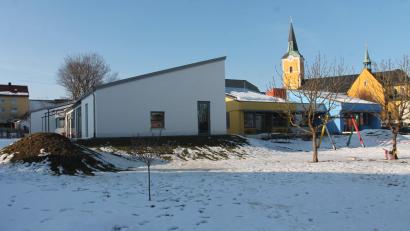Bild: pi
Bei der Gestaltung der Außenanlagen beim Kinderhaus ist der kommunale Bauhof mit im Boot.