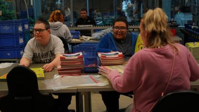 Bild: Marina Gube
Michael Fruntke und Samantha Bock verpacken Bildergeschichten.