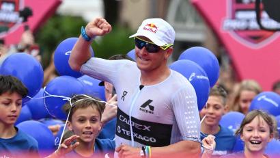 Bild: Arne Dedert/dpa
Blummenfelt wird auch in Roth voll auf Angriff gehen.