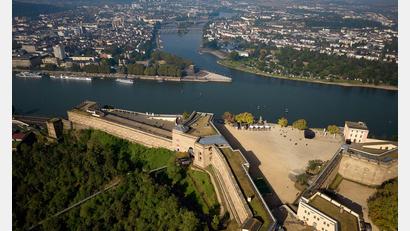 Bild: Thomas Frey/dpa
Die Leiche der Frau wurde unterhalb der Festung gefunden. (Symbolbild)