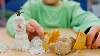 Symbolbild: Daniel Karmann/dpa/dpa-tmn
Woolworth, TK Maxx und Hema rufen Spielzeug wegen möglicher Asbestspuren zurück.