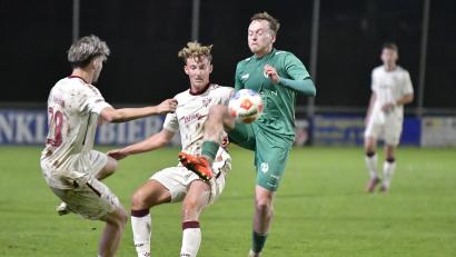 Bild: Hubert Ziegler
Auch Leon Kipry (grünes Trikot/Szene aus einem anderen Spiel) traf beim Test in Raigering.