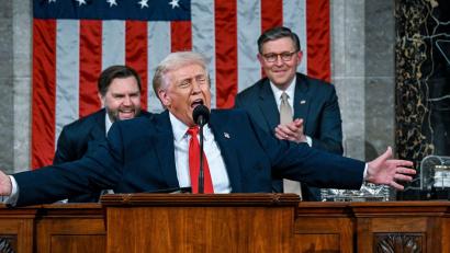 Bild: Kenny Holston/Pool The New York Times/AP/dpa
Trump hält Rede zur Lage der Nation vor dem Kongress.