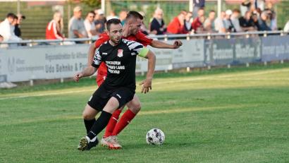 Bild: ref
Der ehemalige Kapitän Andrej Dauer (vorne) kehrt zum SV Inter Bergsteig zurück.