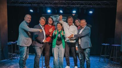 Bild: Katharina Glaser
Weidener OB-Kandidaten stellten sich den Fragen von Moderatorin Hannah Schraml (Mitte). Befragt wurden (von links) Florian Vogel (FDP), Benjamin Zeitler (CSU), Robyn Arnold (Die Linke), Jürgen Meyer (Bürgerliste), Laura Weber (Die Grünen) und Jens Meyer (SPD).