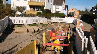 Bild: Hirsch
Der Ausbau der Fernwärme in Schwandorf, wie hier in Ettmannsdorf, geht unvermindert weiter. Im vergangenen Jahr kamen 100 Abnehmer neu dazu.