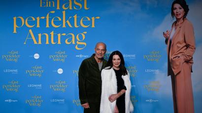 Bild: Sven Hoppe/dpa
„Ein fast perfekter Antrag“ startet im Kino.