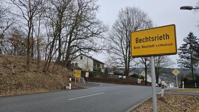 Bild: Sonja Kaute
Wer wird künftig in Bechtsrieth das Bürgermeisteramt bekleiden? Zur Wahl stehen der amtierende Bürgermeister Markus Ziegler (CSU) und Cäcilia Bodensteiner (SPD Bechtsrieth-Trebsau).