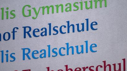 Bild: Peter Kneffel/dpa
Nicht alle Schulen sind gleichermaßen vom Schuleschwänzen betroffen. (Archivbild)