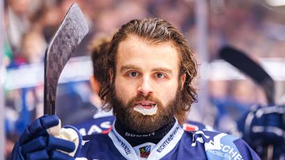 Archivbild: Werner Moller
Tommy Muck hat seinen Vertrag bei den Blue Devils Weiden um eine weitere Saison verlängert.