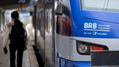 Bild: Sven Hoppe/dpa
Die Züge der Bayerischen Regiobahn können derzeit nicht auf der kompletten Strecke fahren. (Symbolbild)