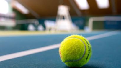 Bild: Sven Hoppe/dpa
Mehr als ein halbes Jahr Sperre für Wettmanipulationen im Tennis. (Archivbild)