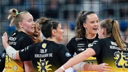 Bild: Uwe Anspach/dpa
Das Team aus Suhl schockte den Favoriten.