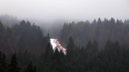 Bild: Karl-Josef Hildenbrand/dpa
Nebel-Absage: Super-G fällt aus