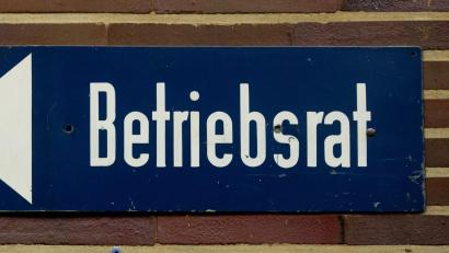Symbolbild: Julian Stratenschulte
Nicht nur in Wolfsburg bei VW: Auch in der Oberpfalz wählen in diesen Tagen Mitarbeiter ihren Betriebsrat.