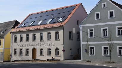 Bild: fla
Um zügig weiter arbeiten zu können, wurden in der jüngsten Marktratssitzung erneut drei Gewerke zum Umbau des Anwesens Marktplatz 4 vergeben.