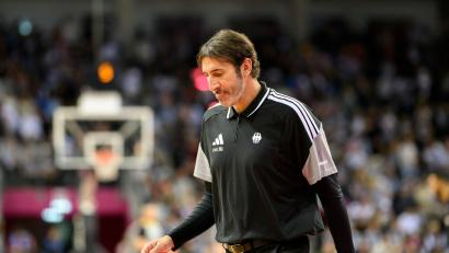 Bild: Anke Waelischmiller/dpa
Bundestrainer Alex Mumbrú konnte mit der Leistung seiner Mannschaft zunächst nicht zufrieden sein.