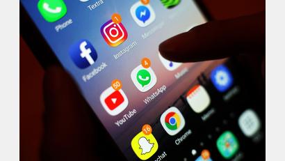 Bild: Yui Mok/PA Wire/dpa
Junge Menschen nutzen soziale Medien am intensivsten. (Symbolbild)