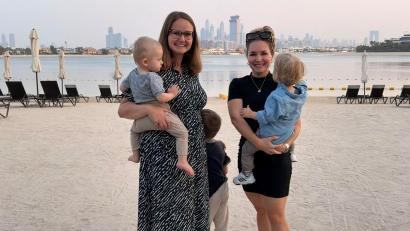 Bild: Katja Weiß
Daniela Bock (links) und Katja Weiß sind seit letzter Woche mit ihren Söhnen im Urlaub in Dubai. Wann sie zurückfliegen können, ist derzeit noch unklar.