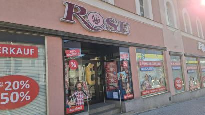 Bild: esc
Nach mehr als 100 Jahren schließt das Geschäft "Rose" in Erbendorf.
