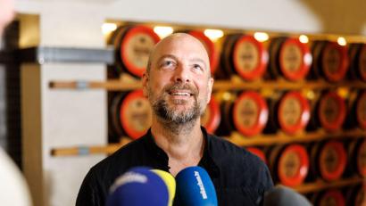 Bild: Matthias Balk/dpa
Feiert Premiere als Fastenprediger: der Kabarettist Stephan Zinner. (Archivbild)