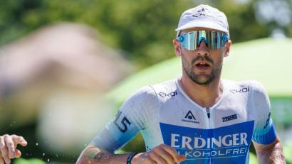 Bild: Daniel Karmann/dpa
Patrick Lange will in Roth auch die 2:30-Stunden-Marke beim Laufen knacken. (Archivbild)