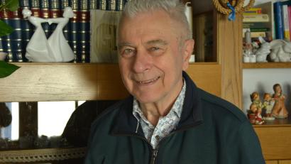 Bild: jr
Der frühere Landrat Karl Haberkorn feierte am Montag seinen 85. Geburtstag, dabei durfte er viele Gratulanten in seinem Wohnhaus in Pleußen in der Fockenfelder Straße begrüßen. Sie alle erlebten einen freundlichen und immer gut gelaunten Jubilar.