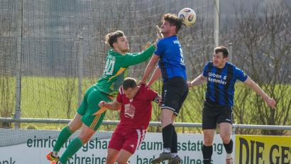 Bild: Salvatore Giurdanella
Kein Durchkommen gab es für die Weidener Stürmer beim 0:1 in Großschwarzenlohe. Am Freitagabend im Heimspiel gegen den FSV Stadeln müssen es die SpVgg-SV-Angreifer besser machen.