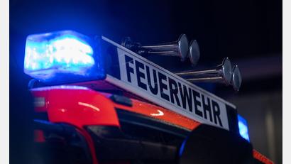 Bild: Marijan Murat/dpa
Tragisches Ende eines Rettungseinsatzes: Nach dem Wohnungsbrand in Bamberg ist das Opfer im Krankenhaus gestorben. (Symbolbild)