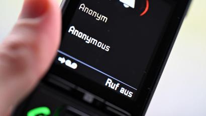 Symbolbild: Wolf von Dewitz/dpa-Zentralbild/dpa-tmn
Ein 59-jähriger Mann aus Zeitlarn wird Opfer eines Phishing-Angriffs. Die Polizei ermittelt und warnt vor der Masche.