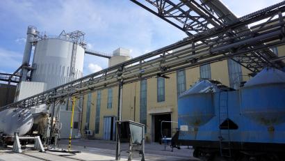 Archivbild: jut
Das Nabaltec-Werksgelände in Schwandorf: Das Chemie-Unternehmen hat im Geschäftsjahr 2025 weniger Umsatz und weniger Gewinn gemacht als im Vorjahr.