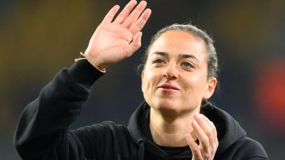 Bild: Robert Michael/dpa
Erster Trainerin im deutschen Männer-Profifußball: Sabrina Wittmann hat beim FC Ingolstadt verlängert. (Archivbild)