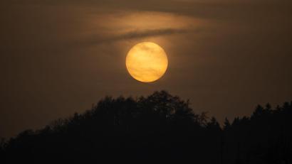 Bild: Silas Stein/dpa
Saharastaub am Himmel über Baden-Württemberg