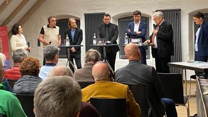 Bild: Kamila Juzlová, CeBB 
Centrum Bavaria Bohemia und Bund Naturschutz Bayern unterzeichnen Kooperationsvereinbarung.