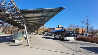 Bild: Jessica Fechner
Der Fahrplan für den Weidener Stadtbus muss unterem Weiden-Ost nachgebessert werden. Zuerst müssen jedoch Ampelanlagen, wie die am ZOB, umprogrammiert werden.