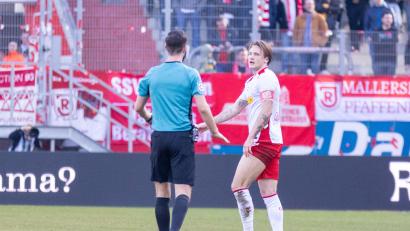 Bild: Sascha Janne
Auch Felix Strauss (rechts) kehrt beim SSV Jahn am Samstag gegen Osnabrück in den Kader zurück.