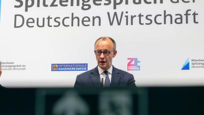 Bild: Peter Kneffel/dpa
Auch auf der Handwerksmesse in München stand der Krieg im Iran im Mittelpunkt - seine Folgen betreffen nicht nur die Menschen in der Region, auch die Wirtschaft leidet unter den Kampfhandlungen.