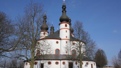 Archivbild: Konrad Rosner
Die Dreifaltigkeitskirche Kappl bei Waldsassen ist als eines der markantesten Bauwerke der Region ein begehrtes Fotomotiv. Daher soll das Gotteshaus die Titelseite des Marco-Polo-Reiseführers für das Stiftland zieren.