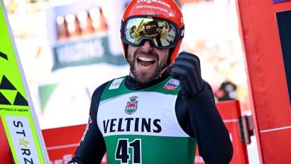 Bild: Emmi Korhonen/Lehtikuva/dpa
Johannes Rydzek und Nathalie Armbruster erreichten Platz drei im Mixed-Sprint.